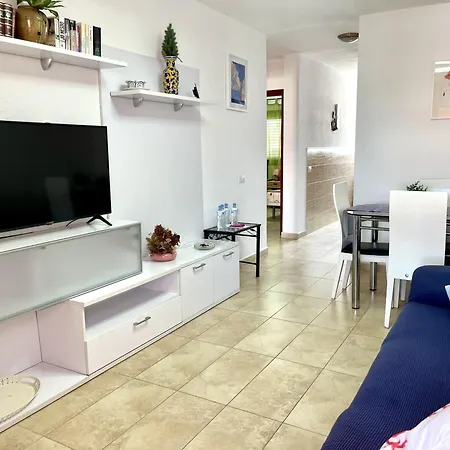 Vera Mar 9c - Primera Linea Con Parking Y Tv Sat Los Cristianos (Tenerife)